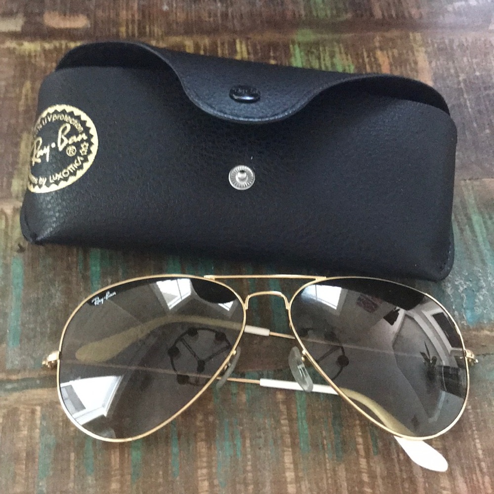 Classic Ray-Bans. Unisex